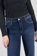Cargar imagen en el visor de la galería, -Jeans Flare W5043
