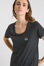 Cargar imagen en el visor de la galería, -Camiseta EDWIGE Black
