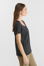Cargar imagen en el visor de la galería, -Camiseta EDWIGE Black
