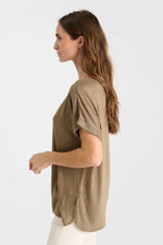 Cargar imagen en el visor de la galería, Camiseta PATI Brown
