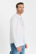 Cargar imagen en el visor de la galería, Camisa RELIS White
