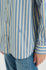Cargar imagen en el visor de la galería, -Camisa ANA Ciel
