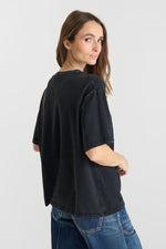 Cargar imagen en el visor de la galería, -Camiseta ROSALIA Black
