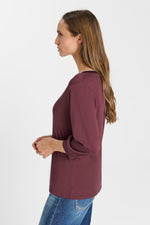 Cargar imagen en el visor de la galería, -Camiseta TICKA Burgundy
