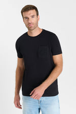 Cargar imagen en el visor de la galería, Camiseta NAIA Black
