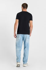 Cargar imagen en el visor de la galería, Camiseta NAIA Black
