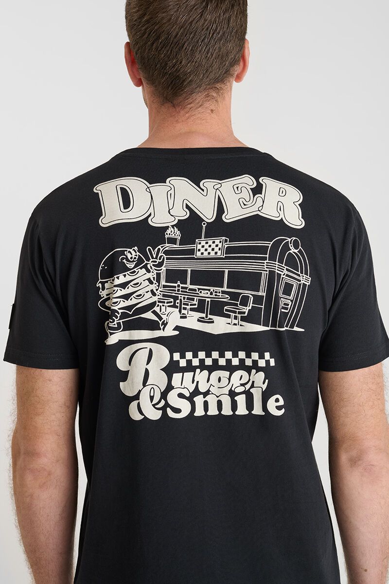 -Camiseta NELA Black