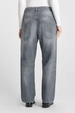 Cargar imagen en el visor de la galería, -Jeans MADIE  Grey W6198
