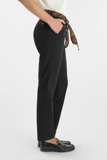 Cargar imagen en el visor de la galería, -Pantalón Chino KRISTIN Black
