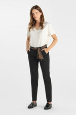 Cargar imagen en el visor de la galería, -Pantalón Chino KRISTIN Black
