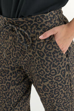 Cargar imagen en el visor de la galería, -Pantalón LEOPA

