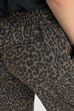 Cargar imagen en el visor de la galería, -Pantalón LEOPA

