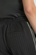 Cargar imagen en el visor de la galería, -Pantalón ROSA
