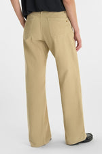 Cargar imagen en el visor de la galería, -Pantalón TAHIS Chino Ancho Beige
