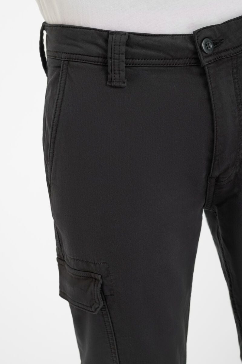 -Pantalón Cargo Jogg SEILAN  Black
