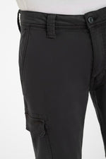 Cargar imagen en el visor de la galería, -Pantalón Cargo Jogg SEILAN  Black
