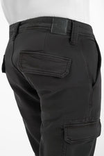 Cargar imagen en el visor de la galería, -Pantalón Cargo Jogg SEILAN  Black
