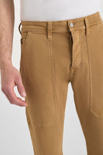 Cargar imagen en el visor de la galería, -Pantalón Work Jogg Latte

