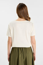 Cargar imagen en el visor de la galería, Camiseta ALYNE Off White
