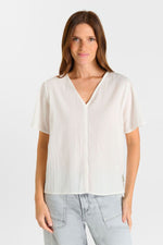 Cargar imagen en el visor de la galería, Blusa LIAM White
