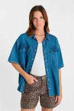 Cargar imagen en el visor de la galería, Camisa LIVANE Blue
