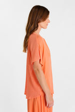 Cargar imagen en el visor de la galería, Blusa YORA Flamingo
