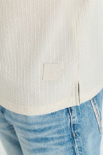 Cargar imagen en el visor de la galería, Polo ERAVO Off White
