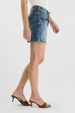 Cargar imagen en el visor de la galería, Pantalón Corto FANNI  Blue W1671
