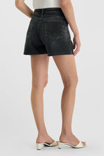 Cargar imagen en el visor de la galería, Pantalón Corto FANNI Black W1672
