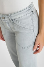 Cargar imagen en el visor de la galería, Jeans Flare JILL W6251
