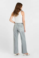 Cargar imagen en el visor de la galería, Jeans LAURYN LUMI Grey W5238
