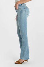 Cargar imagen en el visor de la galería, Jeans Power Bootcut W6246
