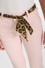 Cargar imagen en el visor de la galería, Pantalón Chino KRISTIN Rosa
