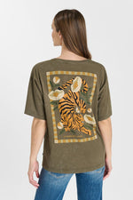 Cargar imagen en el visor de la galería, -Camiseta ARLO Moss
