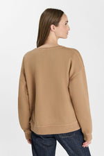 Cargar imagen en el visor de la galería, -Sudadera LACET Camel
