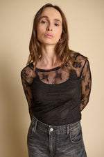 Cargar imagen en el visor de la galería, -Camiseta SOPHIE Black
