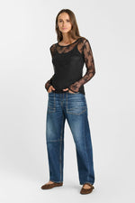 Cargar imagen en el visor de la galería, -Camiseta SOPHIE Black
