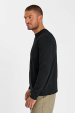 Cargar imagen en el visor de la galería, -Camiseta TOLAS Black
