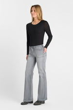 Cargar imagen en el visor de la galería, -Jeans Flare URSI W1709
