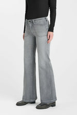 Cargar imagen en el visor de la galería, -Jeans Flare URSI W1709
