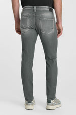 Cargar imagen en el visor de la galería, -Jeans Adjusted Jogg 711 W5258
