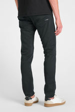 Cargar imagen en el visor de la galería, -Pantalón Adjusted Jogg 711 Black
